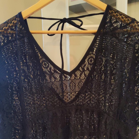 Women's Black Lace Coverup - Picture 6 of 6